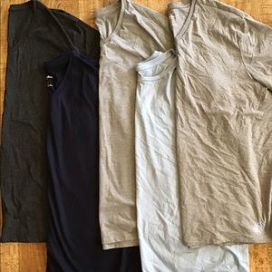 Men’s s/s vneck and crew neck tees